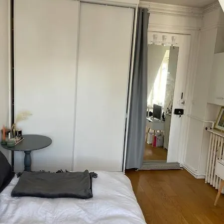 Studio Dans Apartment